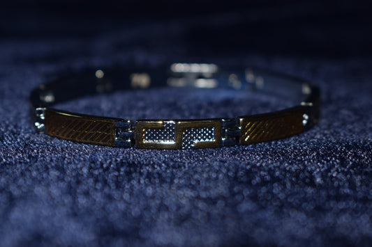 The Modernist Mesh Silver Bracelet (with Gold Polish)(Heavy-Weight)
